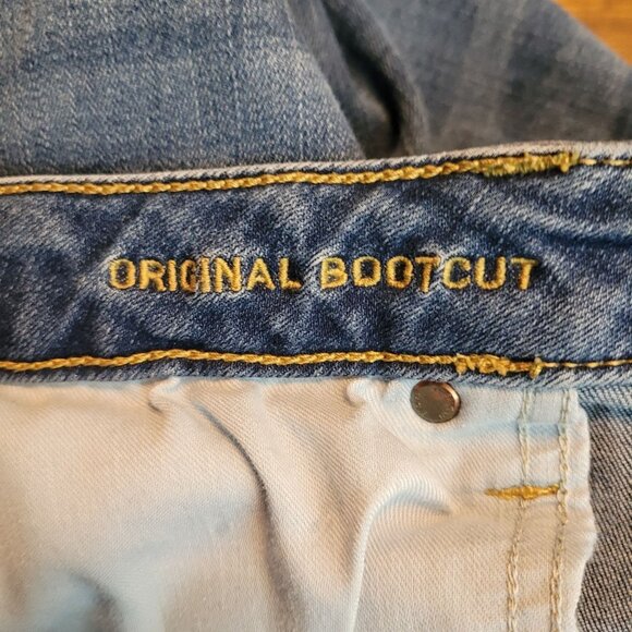 American Eagle Jeans Size 33x34 Measures 33x32 Flex Original Boot Medium Light - Picture 5 of 11